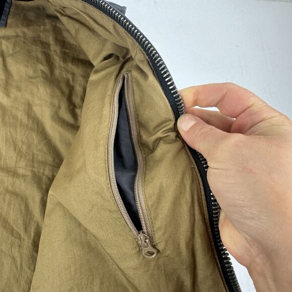 C.C. Filson Quilted Gray Work Pack Vest Sleeveless Jacket Pockets Mens Size M - Picture 9 of 11